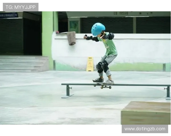 滑板之旅：深入南京滑板队的耐力与激情探索